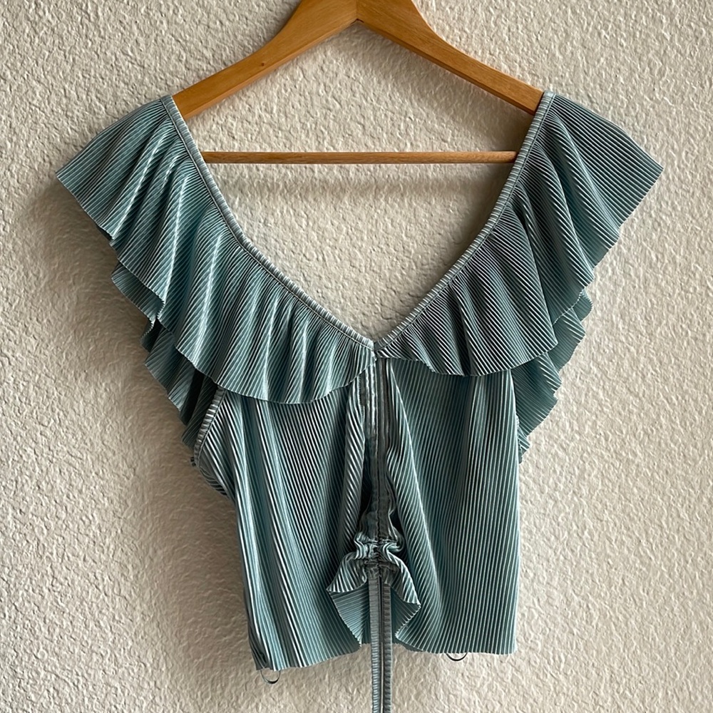 **Size M Zara crop Top**